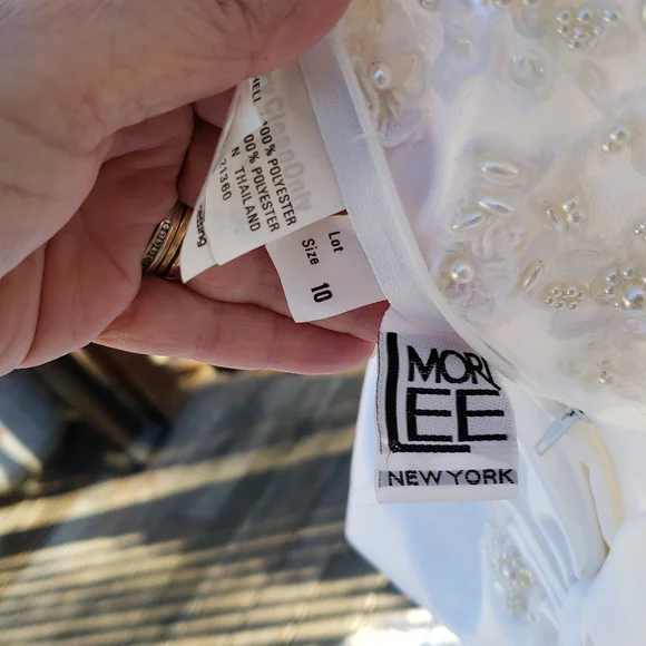 HP Read Below.Altered Size 10 Vintage Mori Lee Wedding Dress. Ready to wear. - Picture 10 of 14
